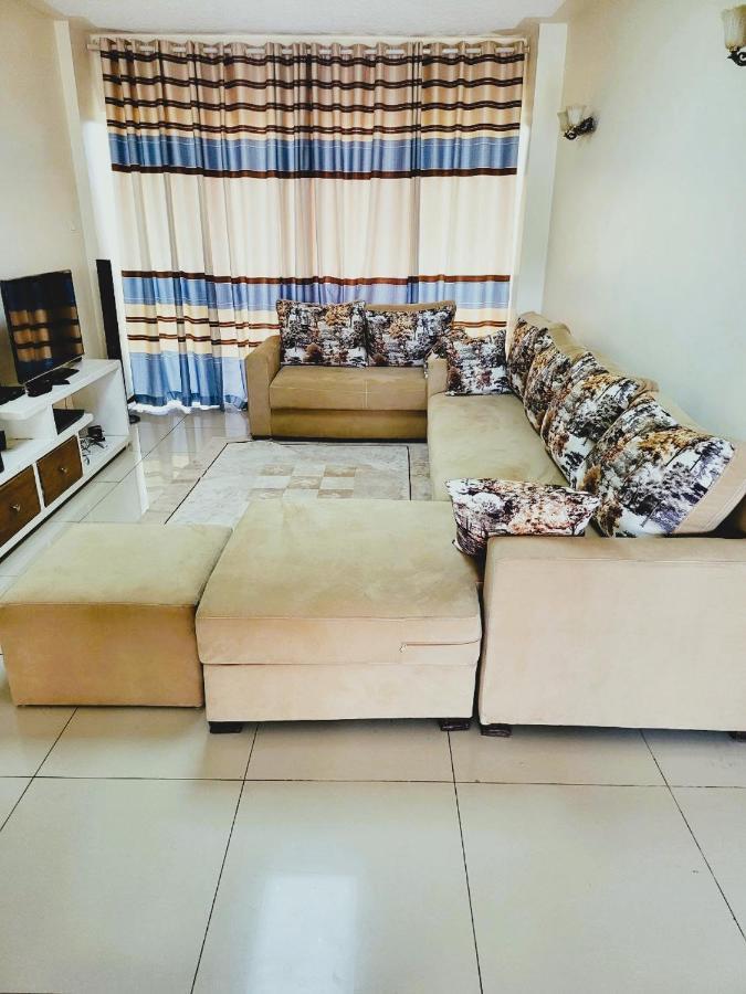 2 Bedroom Luxury Apartment In Kilimani Найроби Экстерьер фото